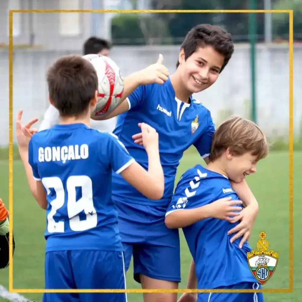Football Practices in Viana